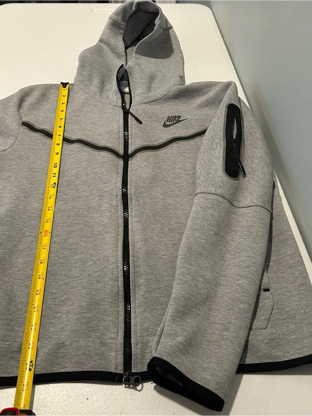 Nike Tech Men’s Fleece Windrunner Full Zip Jacket Medium